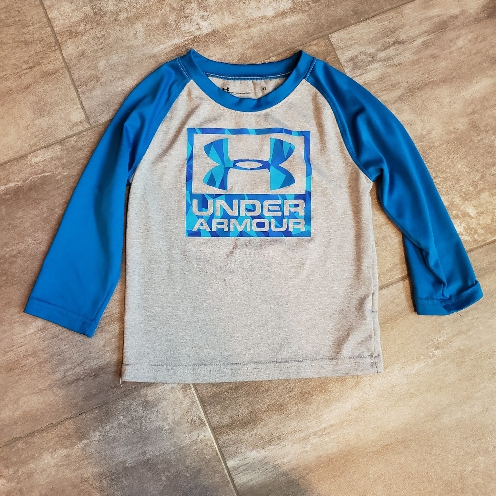 Under Armour long sleeve shirt